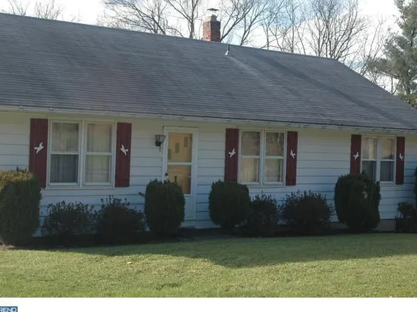 8876 Easton Rd, Ottsville, PA 18942