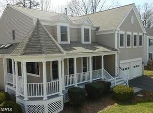 6029 Forest Run Dr, Clifton, VA 20124