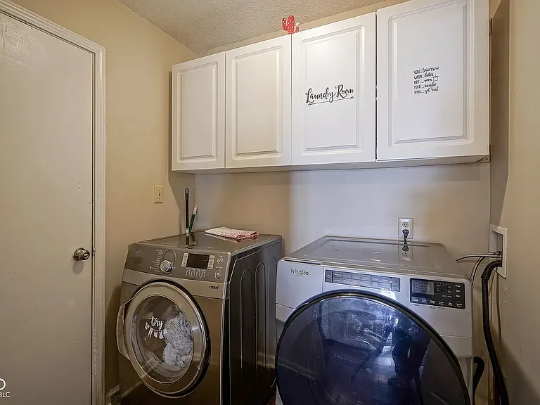 9904 Worthington Blvd — Photo 10