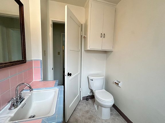 3rd image of 5520 Orange Ave APT A