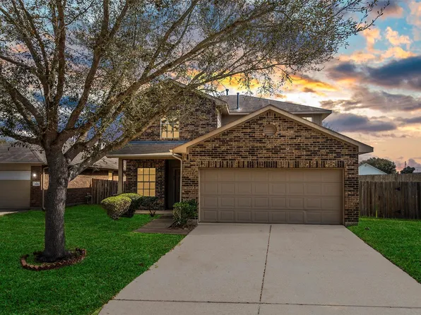 1102 Pecos Pass Dr, Richmond, TX 77406