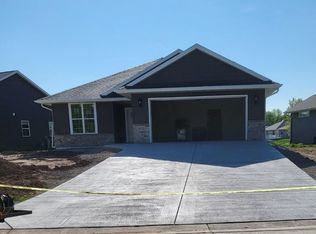 5072 N Milkweed Trl, Appleton, WI 54913