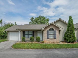 913 Wilcox St, Maryville, TN 37804