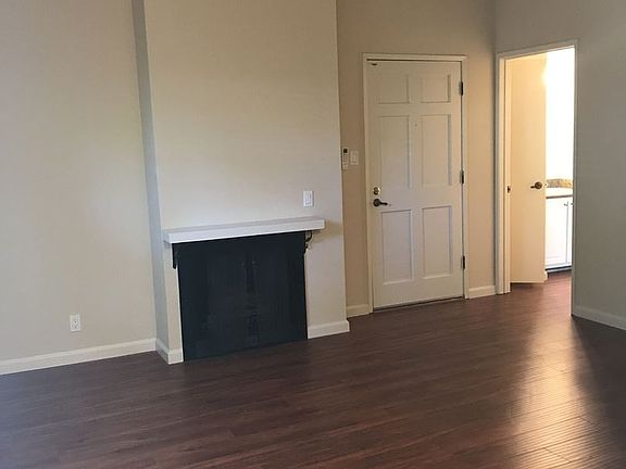4th image of 1312 G St APT 03