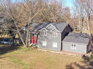 7180 Horseshoe Bnd, Edwardsville, IL 62025