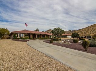 16290 Saint Timothy Rd, Apple Valley, CA 92307