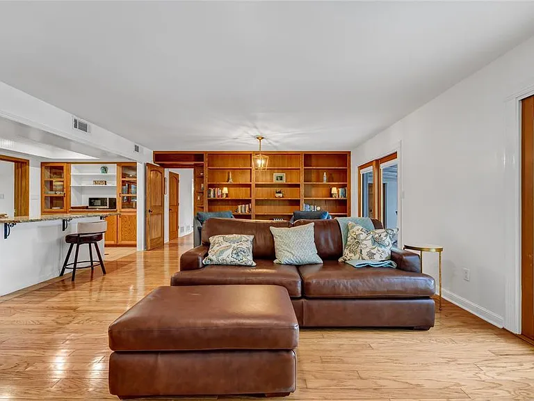6659 Lake Cane Dr — Photo 4