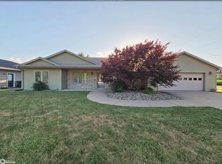 1503 Winchester Dr, Burlington, IA 52601