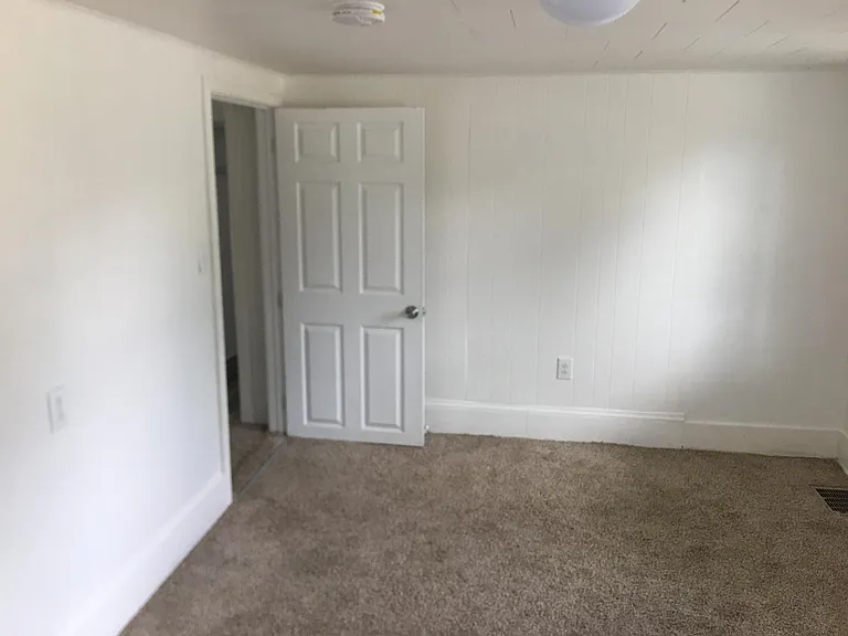 15 Maple St #2 — Photo 4