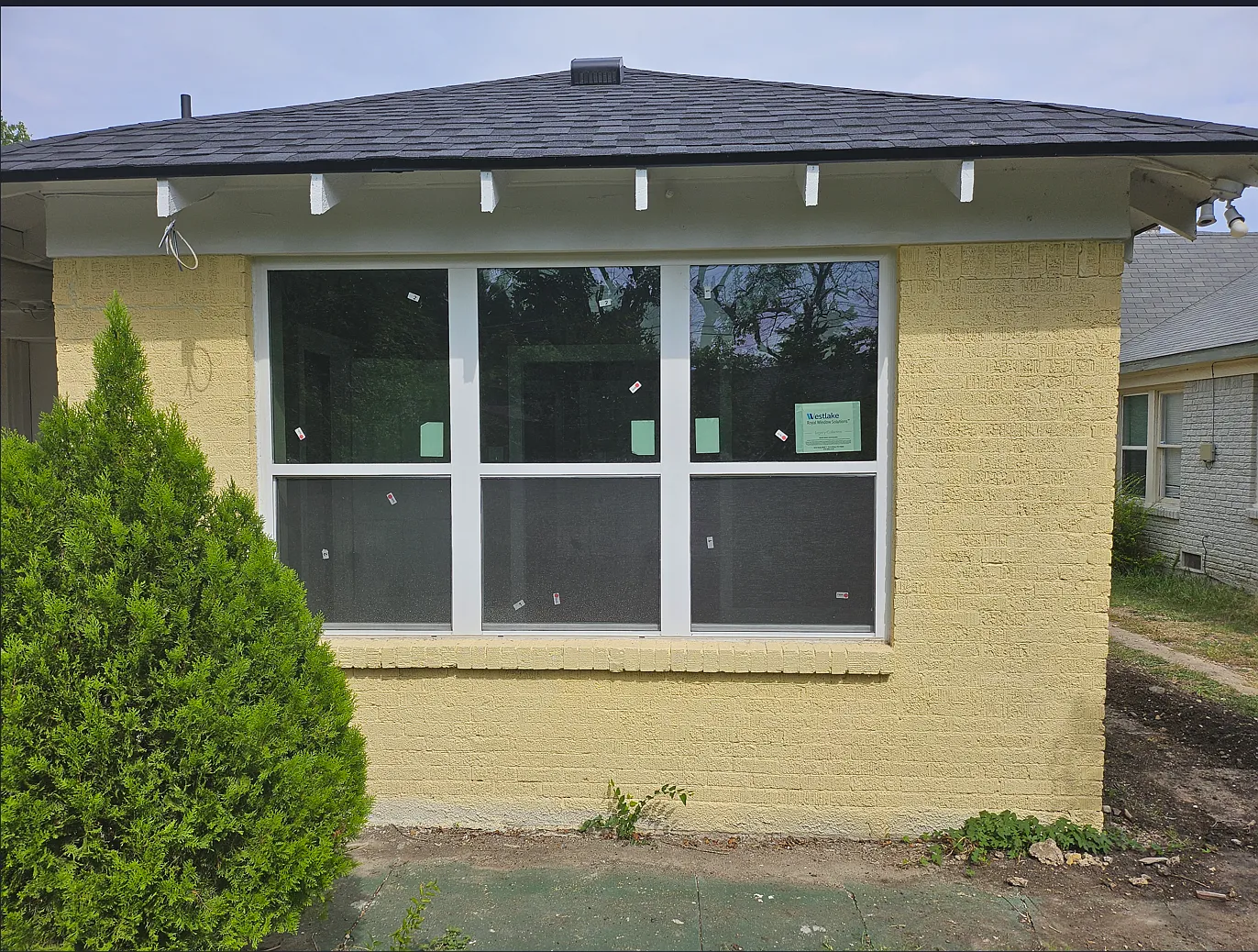 1822 Stella Ave — Photo 4