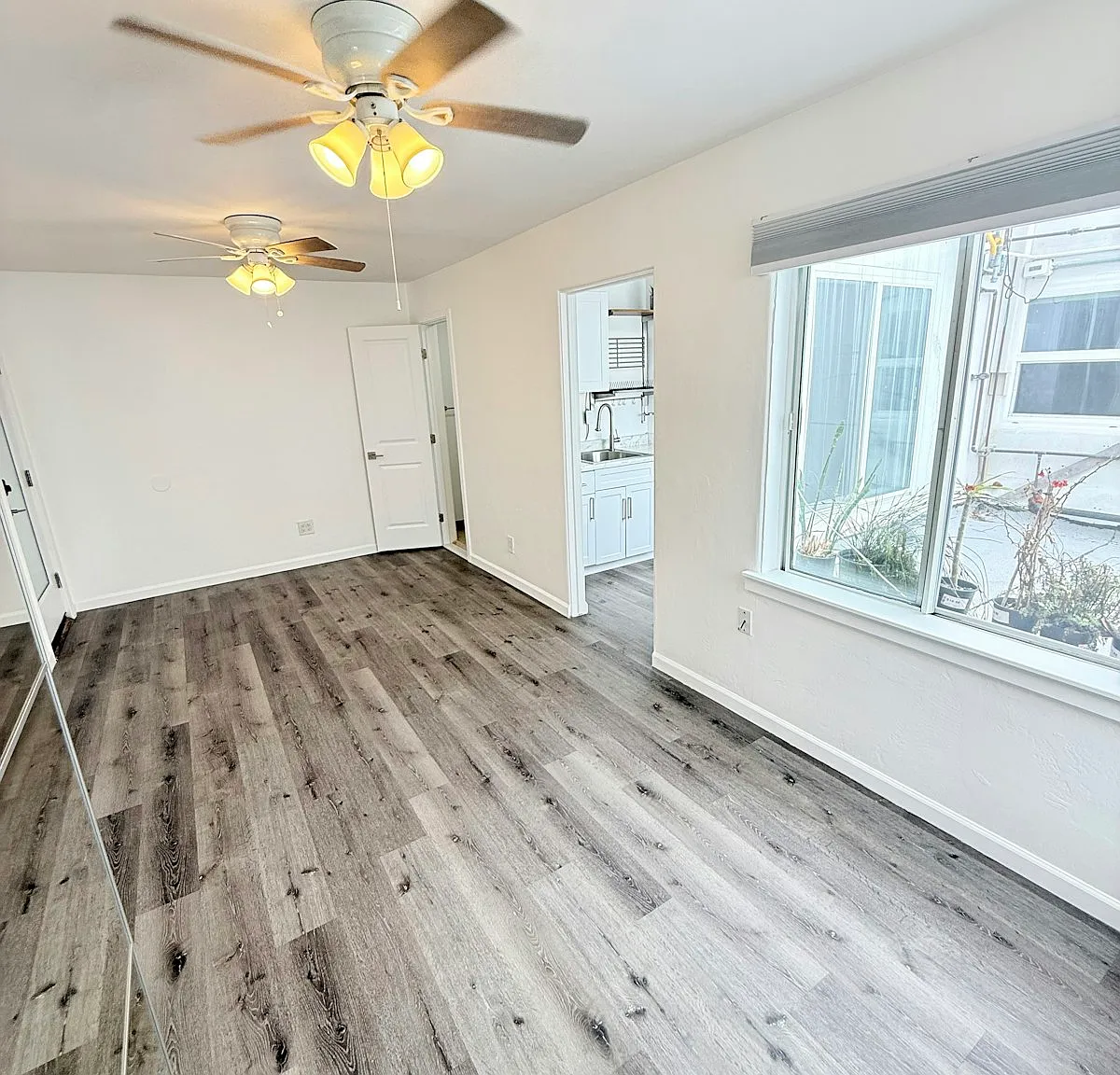 732 Ventura Place, Unit 7 — Photo 4