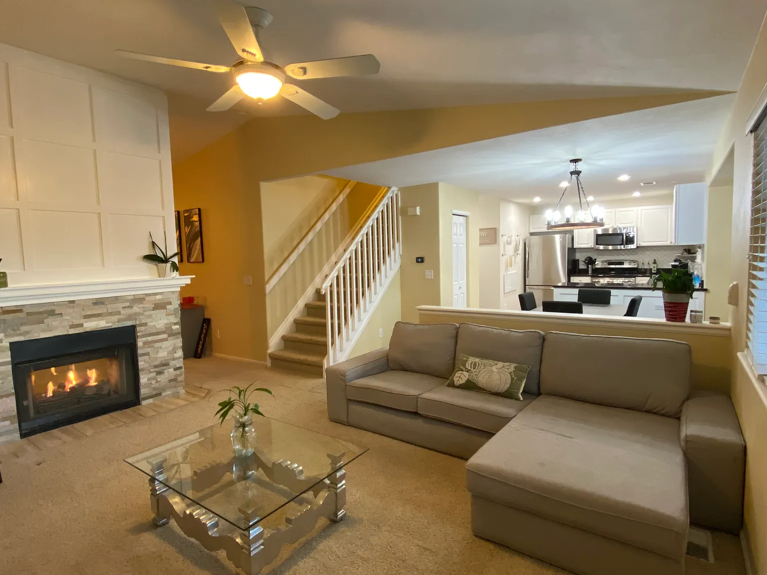 4 bed, $5,000 — Photo 2