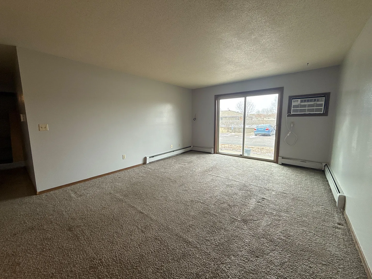 Amber Leaf Apartments — Photo 2