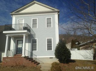 222 Leucothoe Ln, Asheville, NC 28803