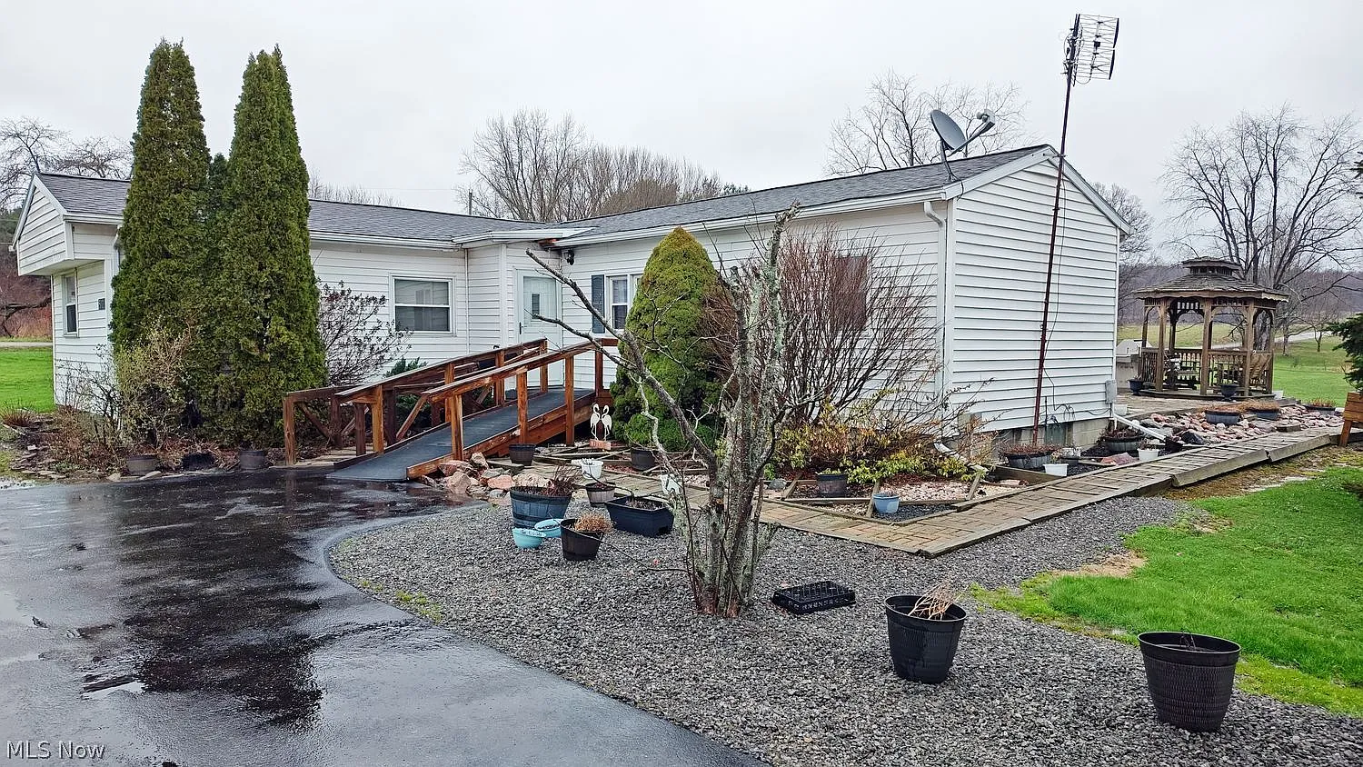 5122 Orangeville Kinsman Rd photo 1