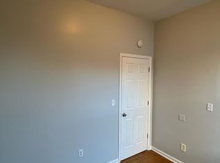 11813 S Morgan St APT 1R, Chicago, IL 60643