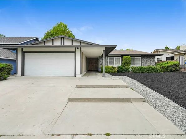65 Pinewood Ave, Oak Park, CA 91377