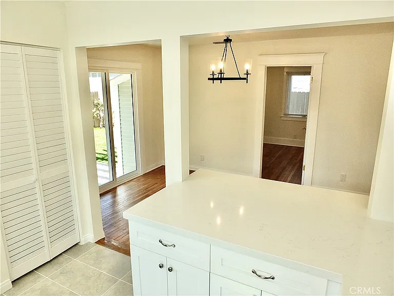 4036 E Vermont St — Photo 25