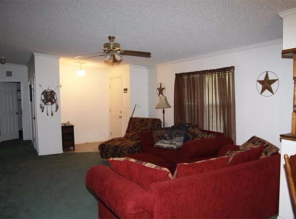 4th image of 12 Yukon Dr