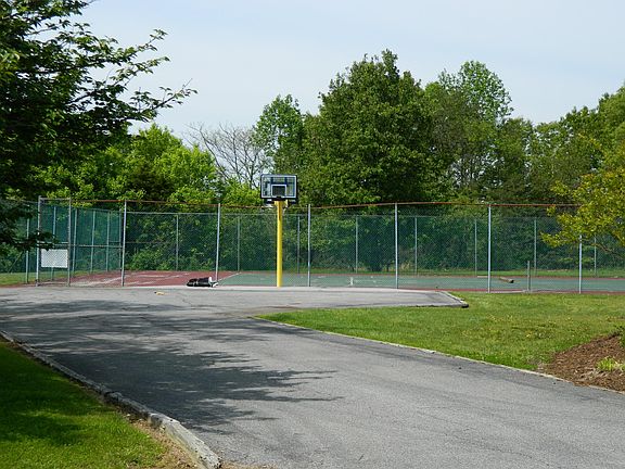 3rd image of 98 Harbor Landing Dr