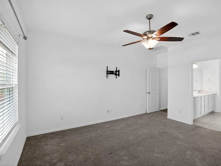 108 Meadow Wood Cv — Photo 11