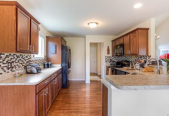 5th image of 1400 Andover Cir #1
