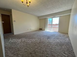 1300 E H St #7, Mc Cook, NE 69001