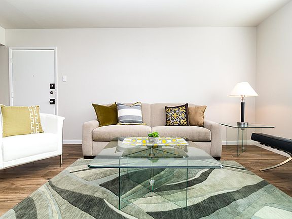 5th image of 819 E Grayson St APT 107