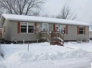 28 Holly Ln, Duluth, MN 55810