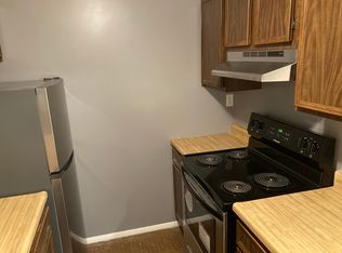2469 Brookledge Rd #A24, Bridgeville, PA 15017