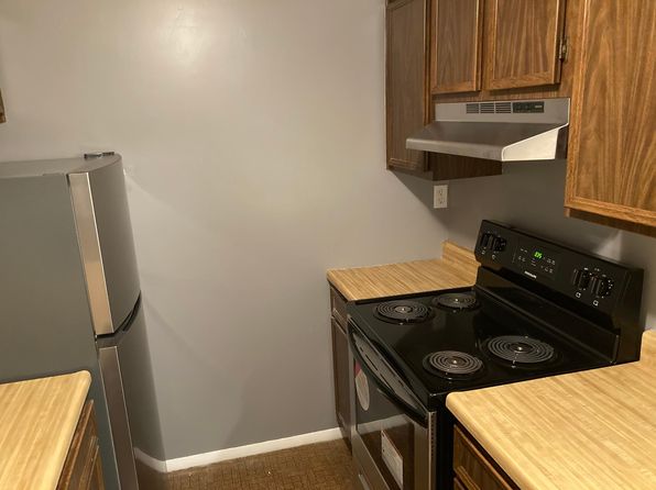 2469 Brookledge Rd #A24, Bridgeville, PA 15017