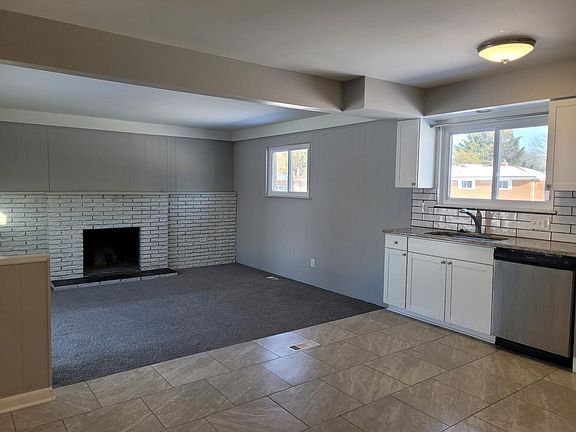 4th image of 18709 Purlingbrook St