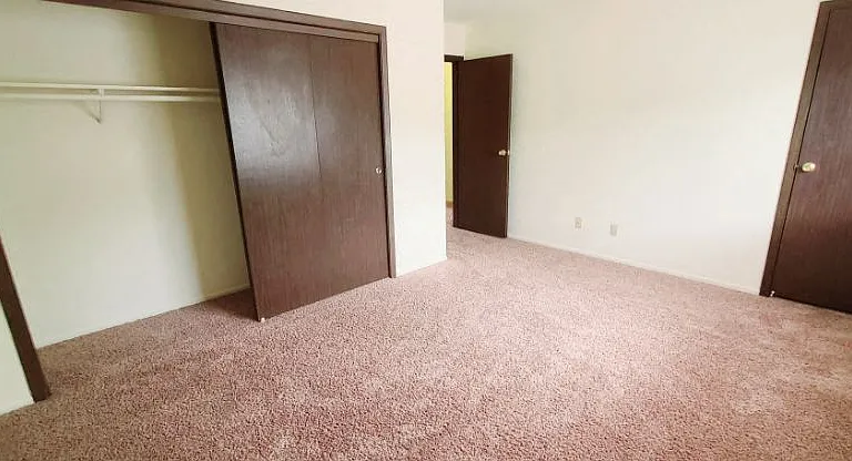 Kimberly Club Apartments — Photo 179
