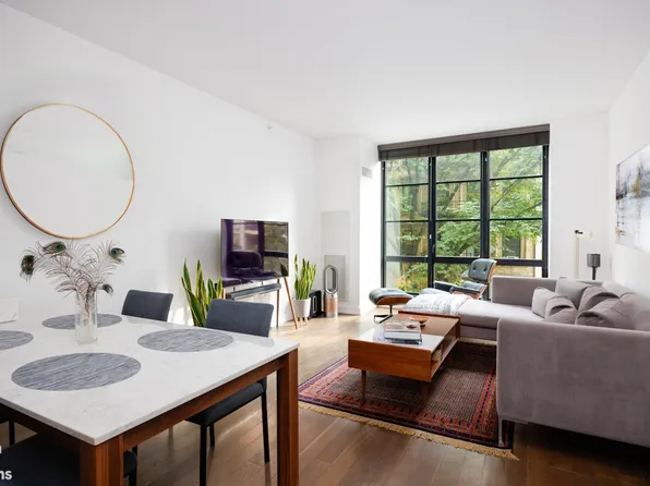 261 West 25th Street 4B image 1 of 16