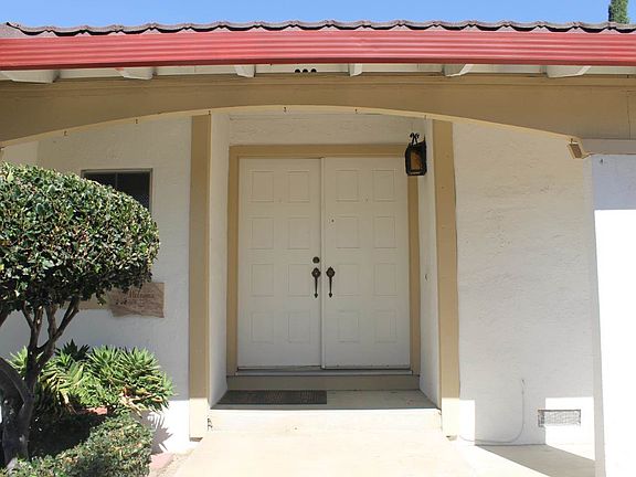 2nd image of 1452 Queens Crossing Dr