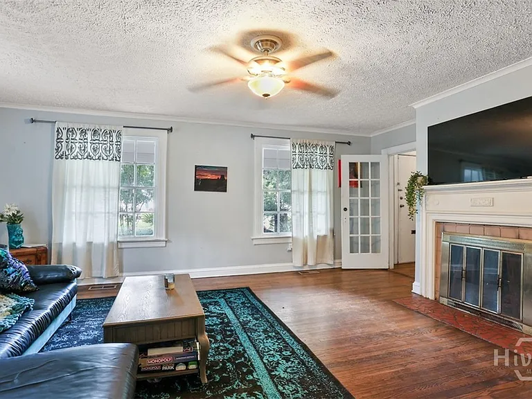 526R Durant Ave — Photo 9