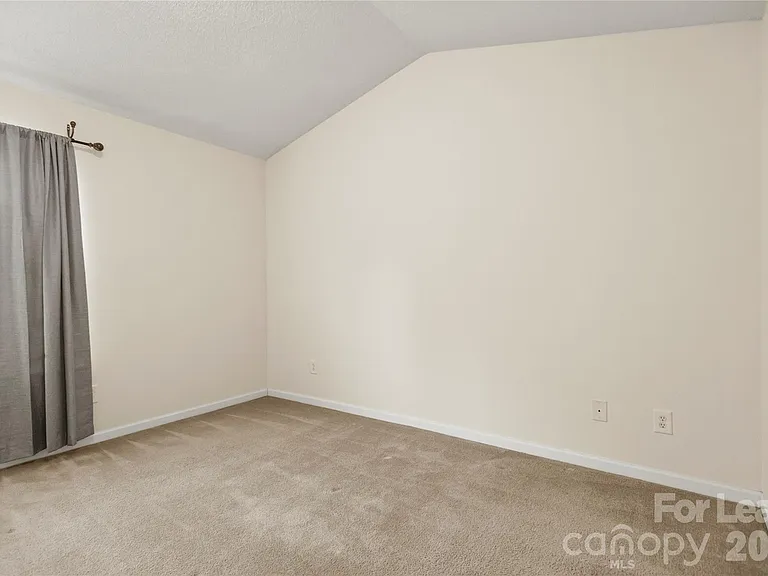 148 Mangum Cir — Photo 17