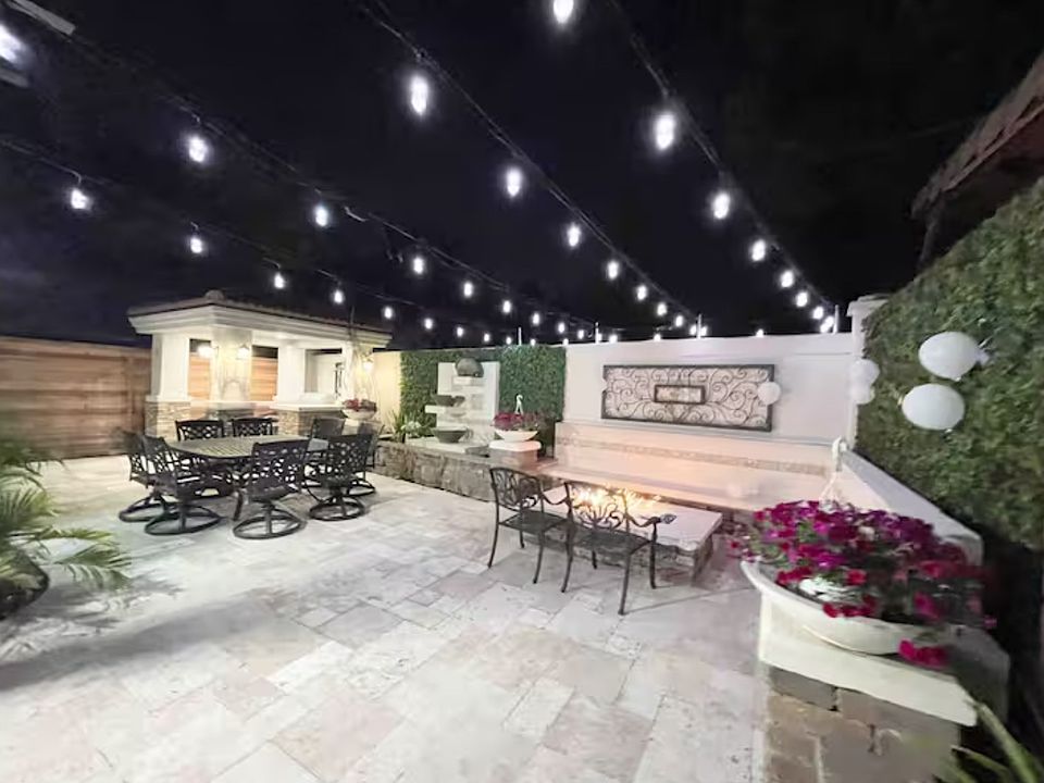 1st image of 1105 Calle Dulce