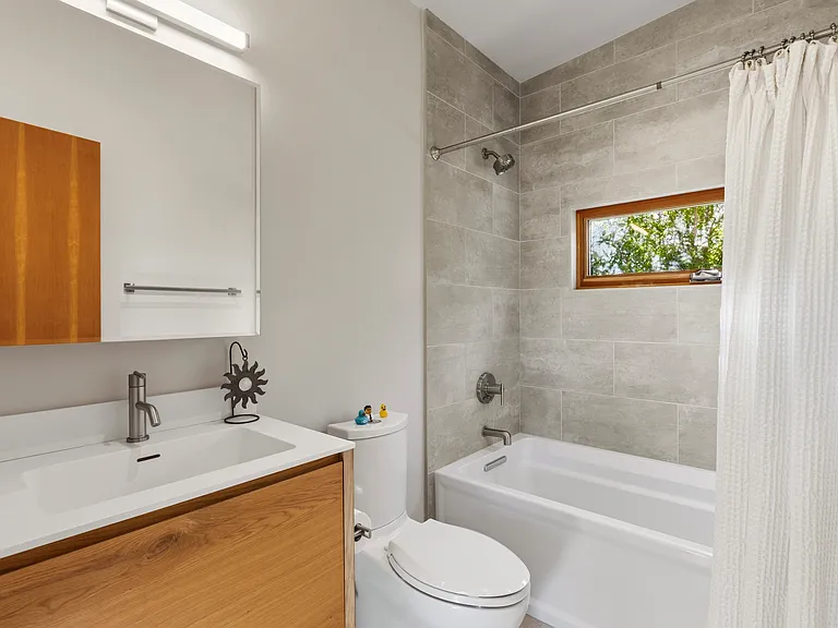 3 Turtle Creek Dr — Photo 16