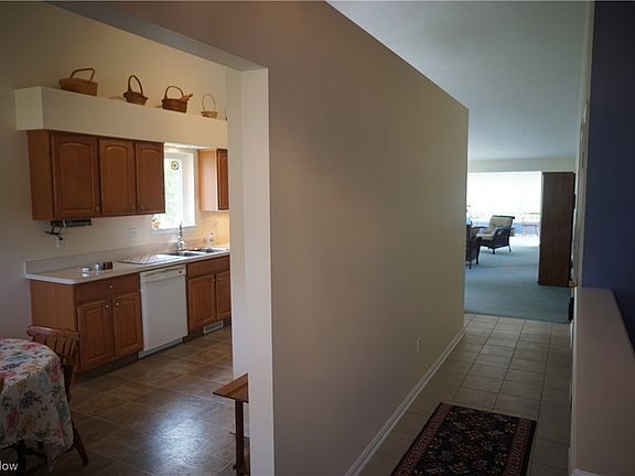 4th image of 1264 Juniper Ct
