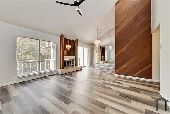 5814 Meadow Wood Ln — Photo 5