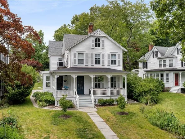 25 Raymond Street, Darien, CT 06820