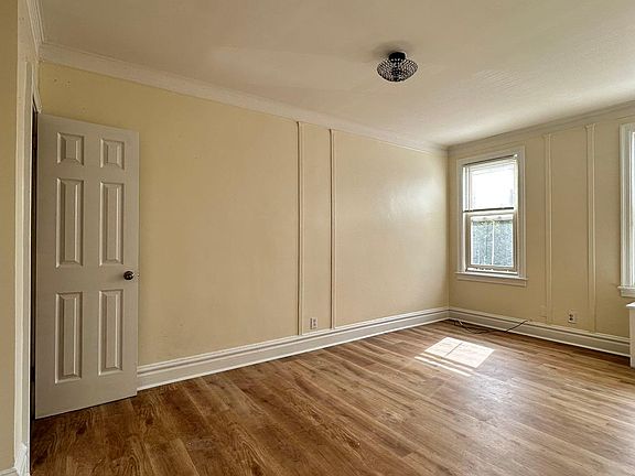5th image of 2057 Coyle St #3