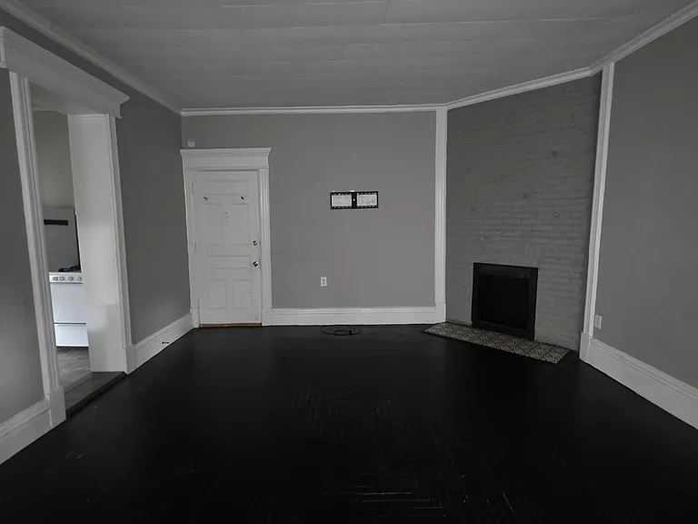 124 Kingsboro Ave #1 — Photo 1