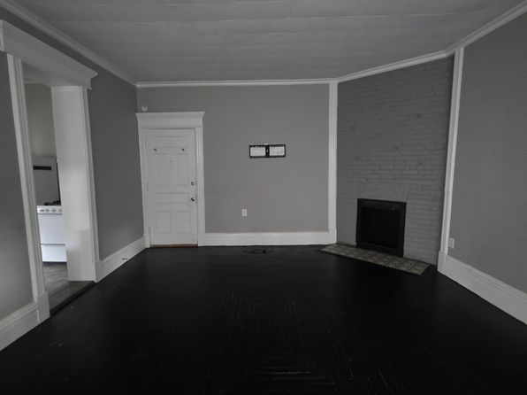 124 Kingsboro Ave #1