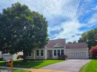 9405 Luke Dr, Manassas Park, VA 20111