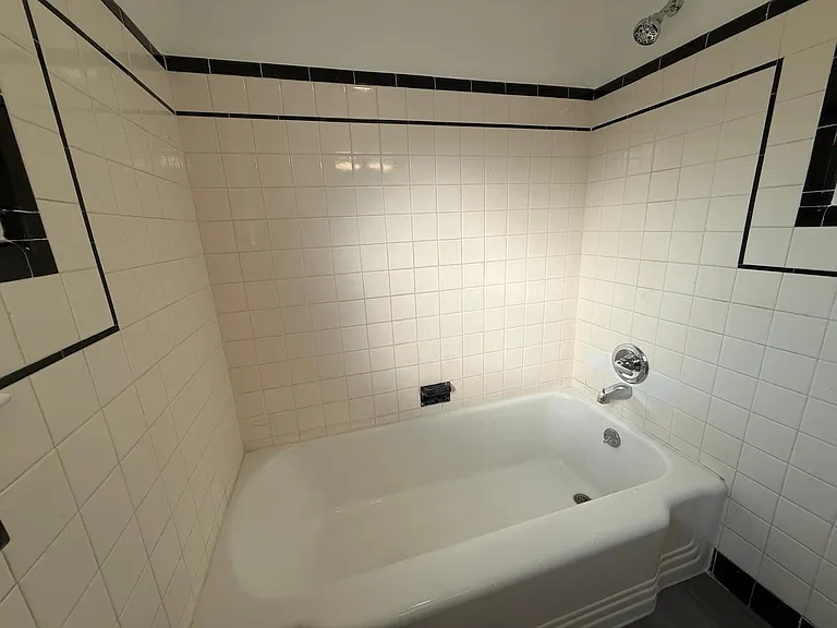 2261 Mountain Ave — Photo 11