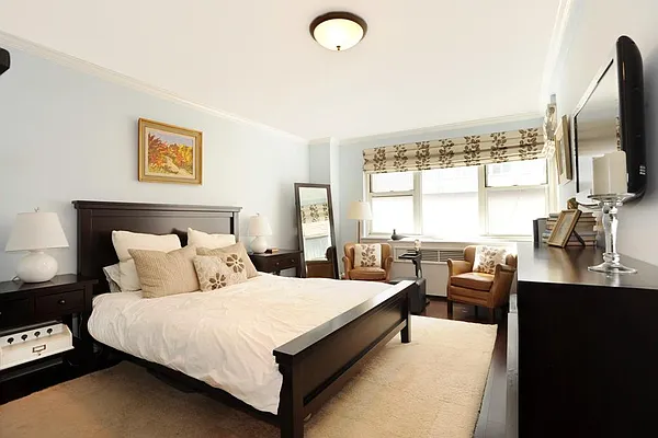 Sold by Corcoran | media 25