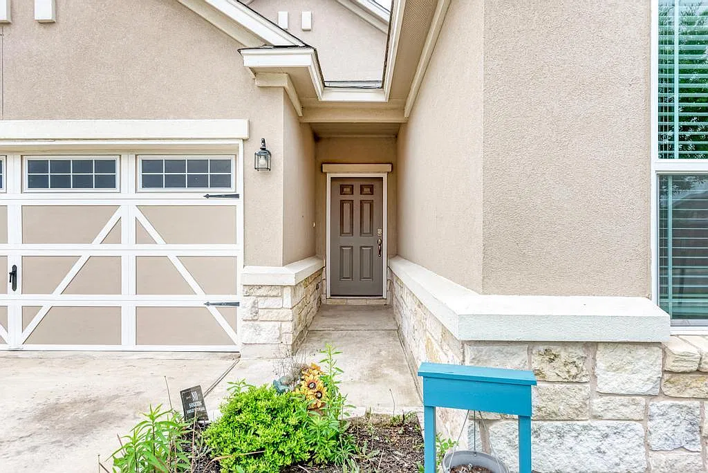 3 bed, 1647 sqft, $2,250 — Photo 4
