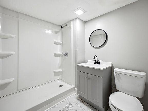 3rd image of 617-619 E 4th St #617